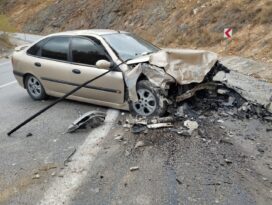 Sivas’ta otomobille minibüsün çarpıştığı kazada 10 kişi yaralandı – Tokat Haberleri – Tokat Son Dakika