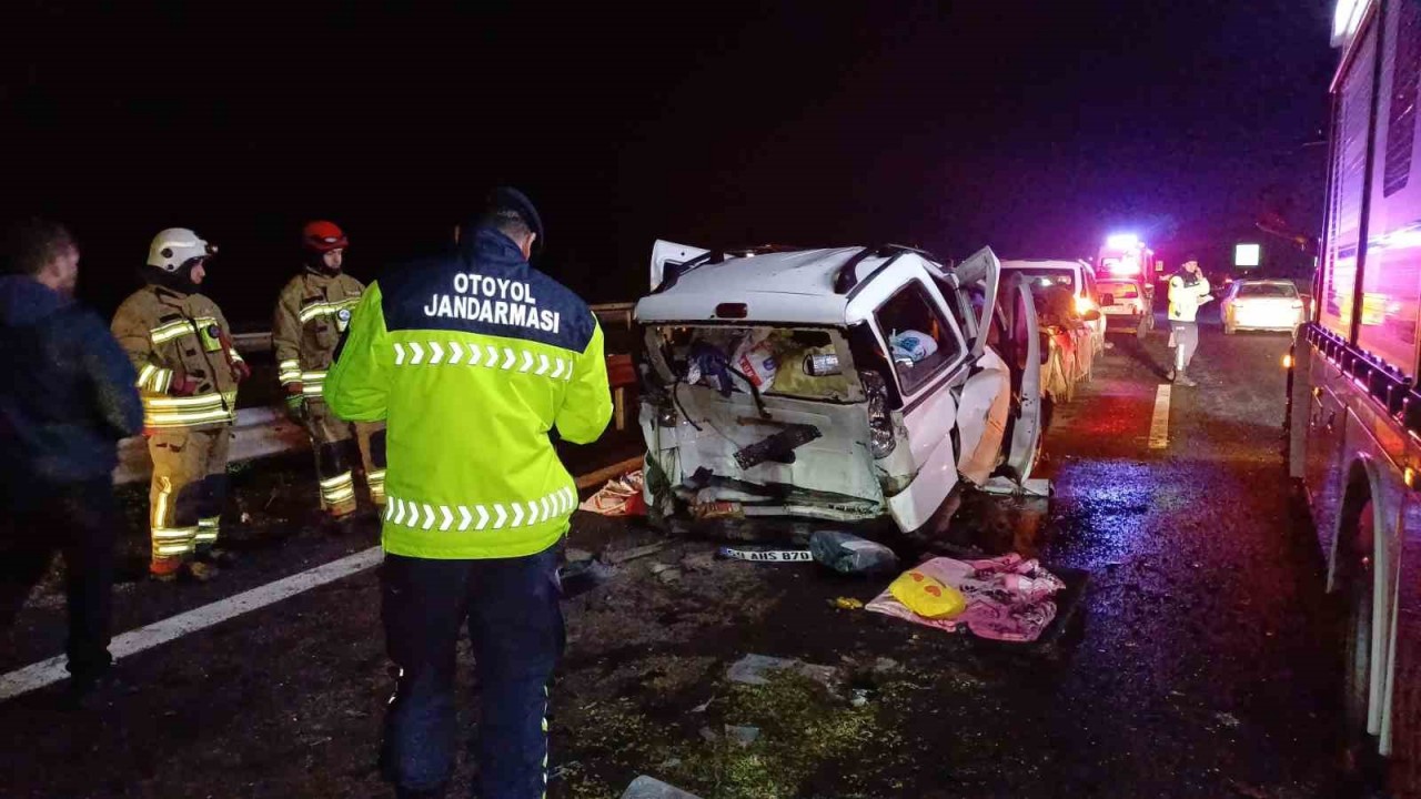 Zincirleme kazada 10 araç çarpıştı: 8 yaralı – Tokat Haberleri – Tokat Son Dakika