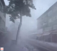 Soğuğun Başkentinde Şiddetli Kar Fırtınası Göz Gözü Görmedi – Tokat Haberleri – Tokat Son Dakika